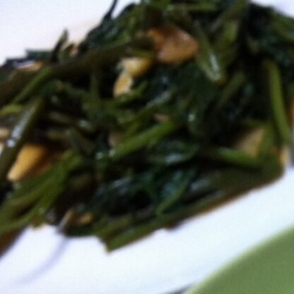 台湾で食べた青菜炒めのような味付けで、すごく美味しかったです♪